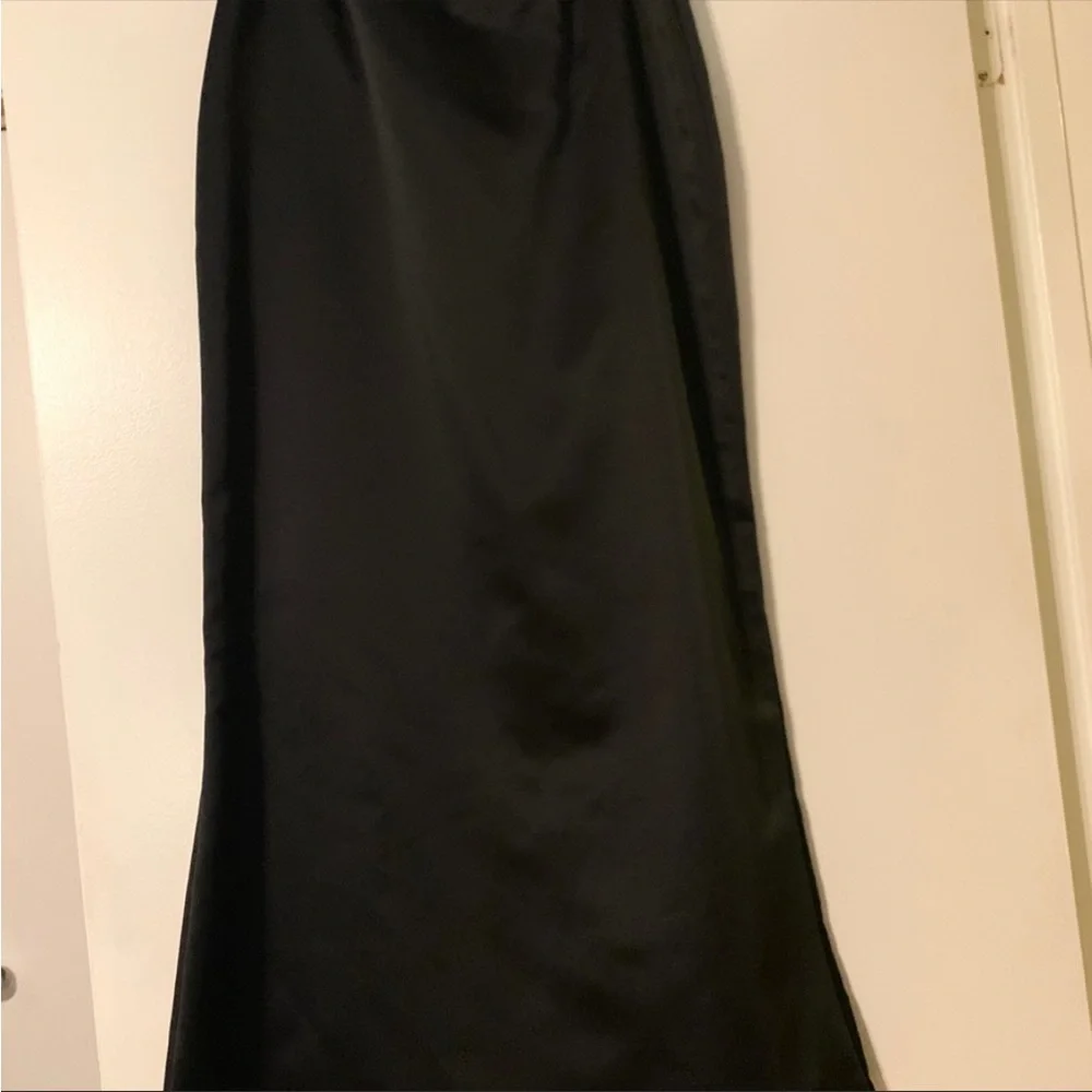 Full-Length 2 Piece Strapless Black Satin Dress - Picture 3 of 6